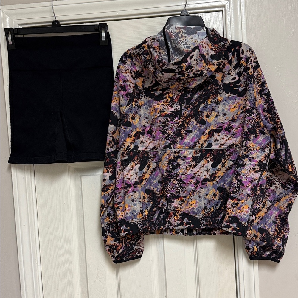 NWT Fabletics Women's Abstract Purple and Orange Bomber Jacket With Black Shorts - Picture 16 of 16
